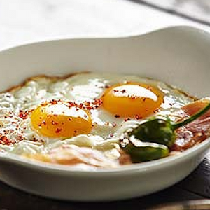 Arroltze ta xingar - Huevos fritos con ventrèche, Xingarra