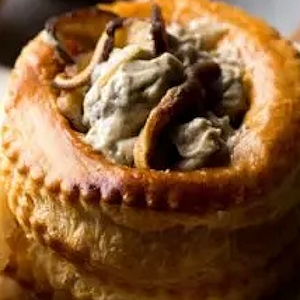 Vol-au-vent de saint-jacques aux cèpes