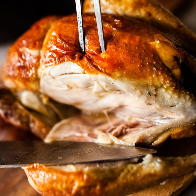 Poulet Wallon de Gibecq rôti, mariné au lait battu.