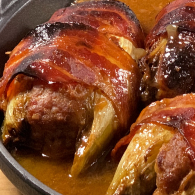 Chicons à la Liégeoise, Recheados com Carne Picada e Bacon: Uma Tradição de Liège