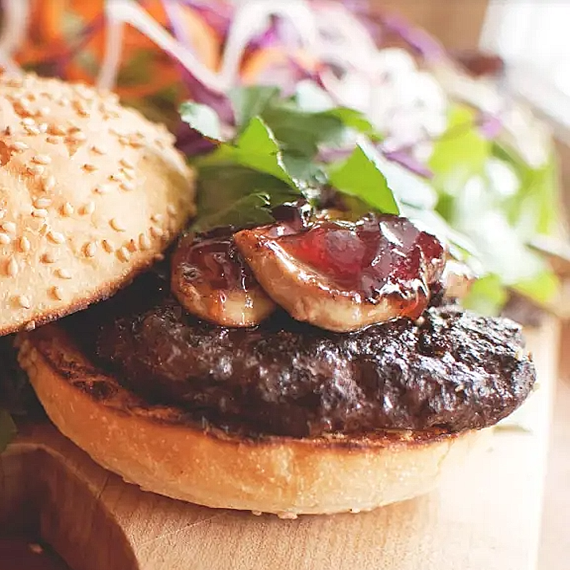 Burger de Phoque Kim Côté, Chef à Côté Est