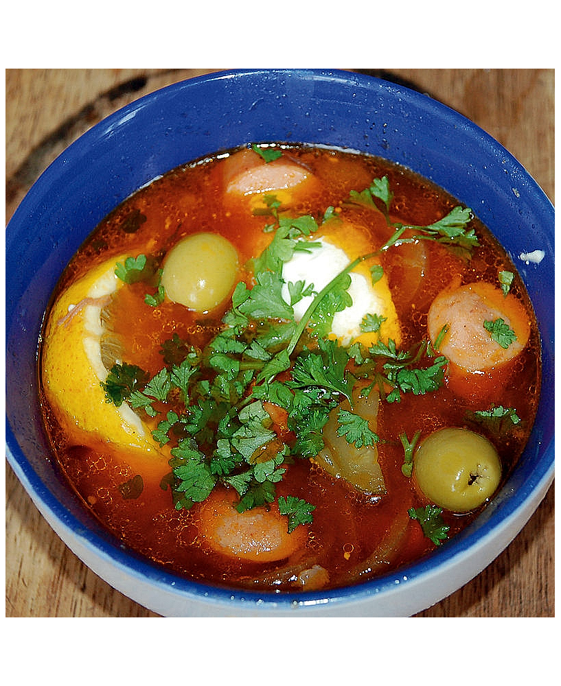 Solianka: Russische Suppe