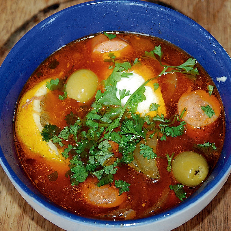 Solianka: Zuppa russa
