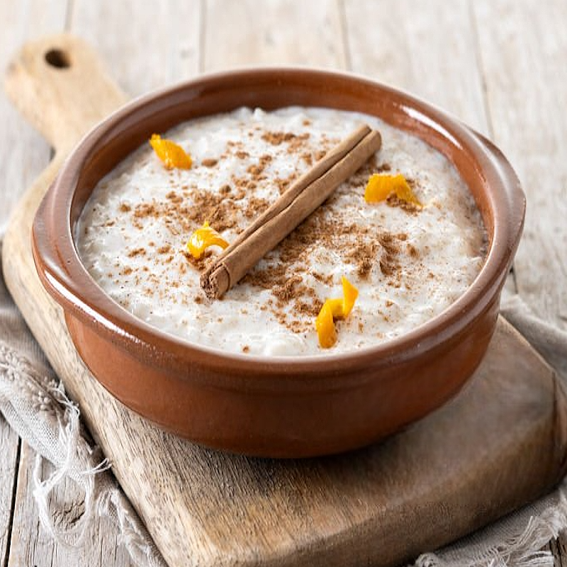 Kheer (Süßer Reis-Pudding)