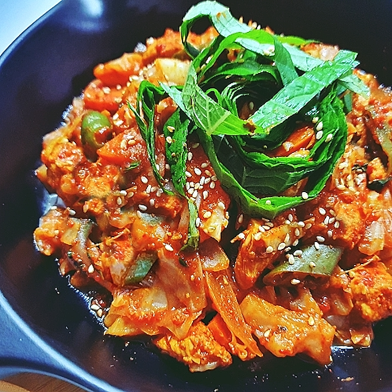 Dak Galbi 닭갈비 Corée